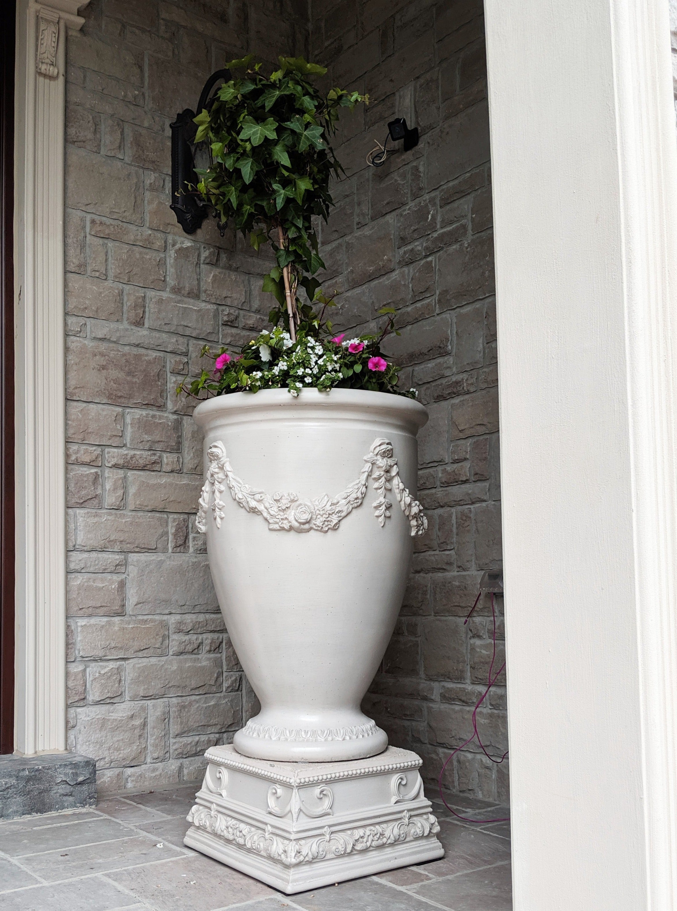 Photo of Gardenstone Meridian Pedestal - Marquis Gardens