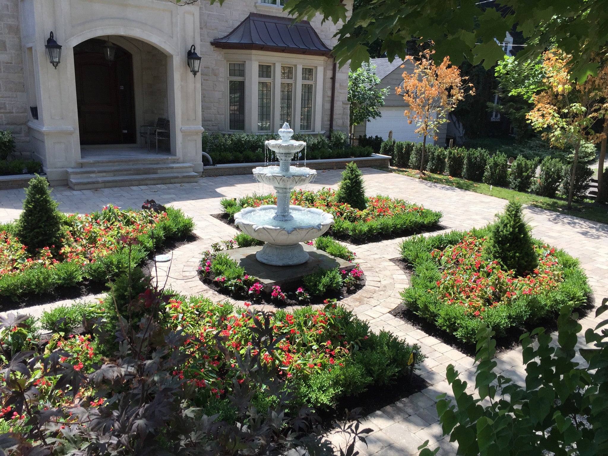 Photo of Large 3 Tier Leaf Fountain - Marquis Gargden